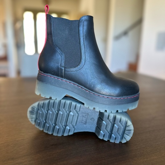MIA Chelsea boots - Picture 4 of 6